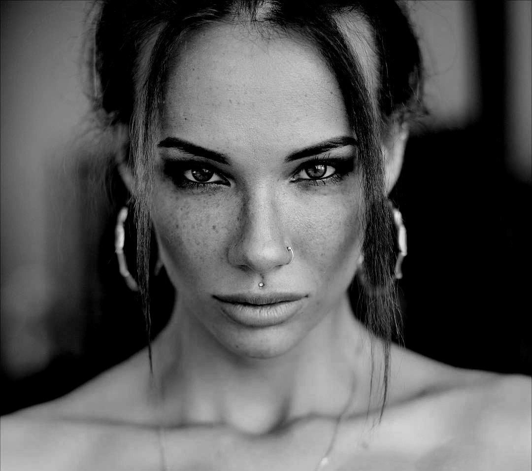 Пирсинг "медуза" и крыло носа