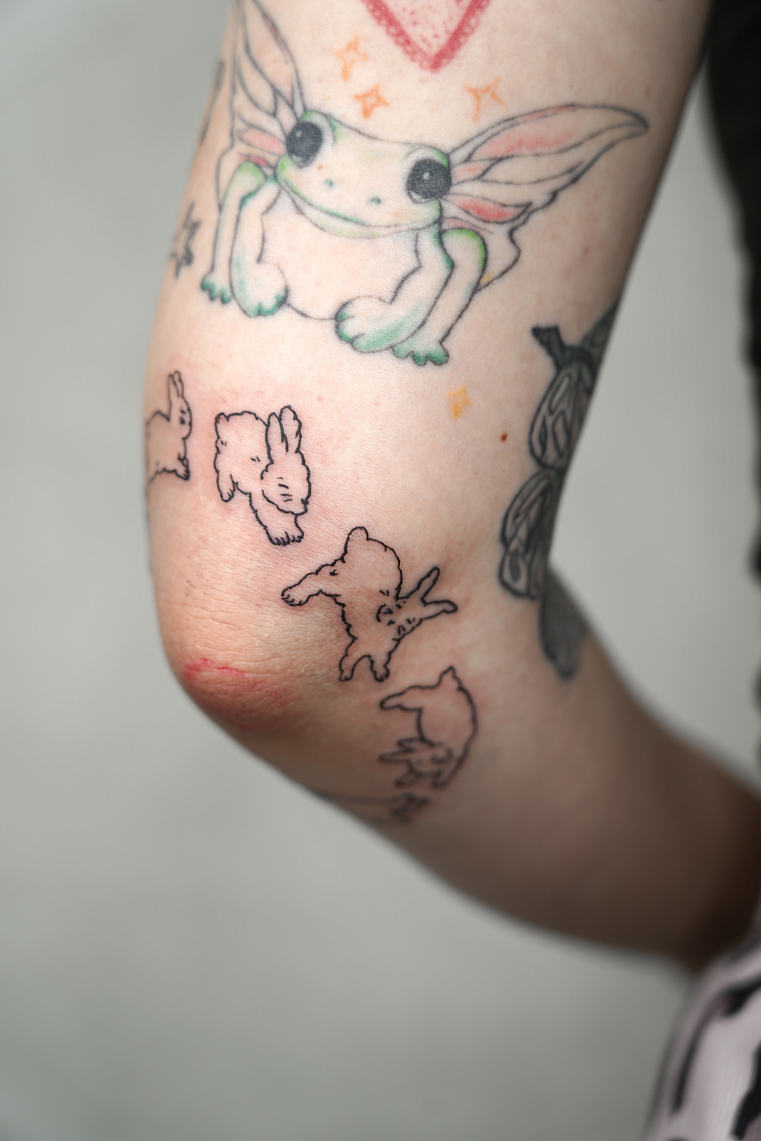 Милые графические мини-тату от Анастасии Кульченко 